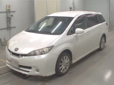 Toyota WISH  с аукциона в Японии