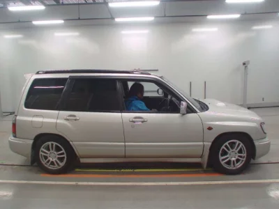 Subaru FORESTER  с аукциона в Японии