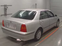 Toyota PROGRES лот № 10682 оценка 4  с аукциона в Японии 1