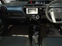 Toyota AQUA лот № 30088 оценка 4  с аукциона в Японии 8