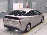 Toyota PRIUS лот № 30085 оценка RA  с аукциона в Японии 1