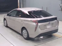 Toyota PRIUS лот № 30085 оценка RA  с аукциона в Японии 5