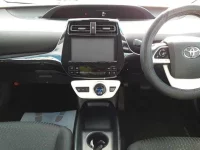 Toyota PRIUS лот № 30085 оценка RA  с аукциона в Японии 8