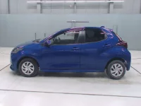 Toyota YARIS лот № 30089 оценка 3.5  с аукциона в Японии 3