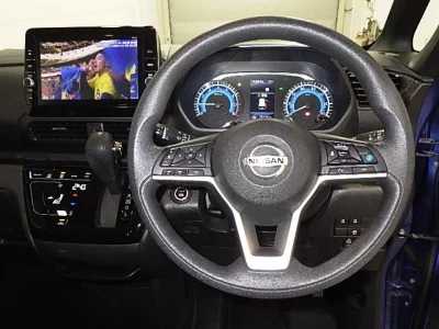 Nissan ROOX  с аукциона в Японии