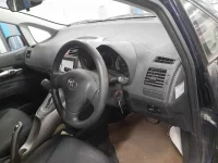 Toyota AURIS лот № 10695 оценка 3  с аукциона в Японии 6