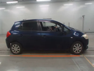 Toyota AURIS  с аукциона в Японии