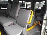 Toyota HIACE VAN лот № 30098 оценка 3.5  с аукциона в Японии 9