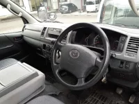 Toyota HIACE VAN лот № 30098 оценка 3.5  с аукциона в Японии 6