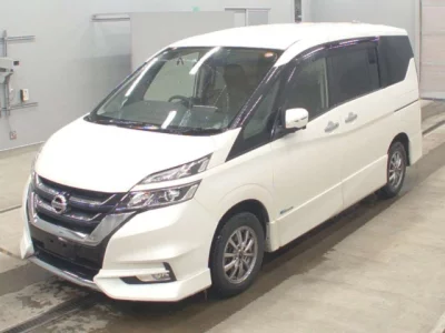 Nissan SERENA  с аукциона в Японии