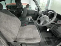 Nissan CARAVAN лот № 10707 оценка 3  с аукциона в Японии 7