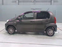 Toyota PASSO лот № 30100 оценка 3.5  с аукциона в Японии 3