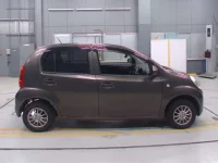 Toyota PASSO лот № 30100 оценка 3.5  с аукциона в Японии 2