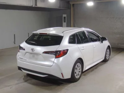 Toyota COROLLA TOURING  с аукциона в Японии