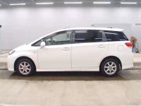 Toyota WISH лот № 3130 оценка RA  с аукциона в Японии 3