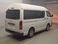 Toyota HIACE VAN лот № 76009 оценка 3  с аукциона в Японии 1