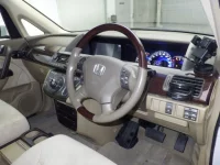 Honda ELYSION лот № 2028 оценка 3.5  с аукциона в Японии 2