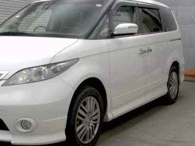 Honda ELYSION  с аукциона в Японии