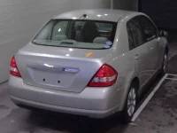 Nissan TIIDA LATIO лот № 9021 оценка   с аукциона в Японии 1