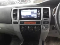 Toyota HILUX SURF лот № 30171 оценка 3  с аукциона в Японии 8