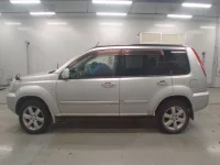 Nissan X-TRAIL лот № 10718 оценка R  с аукциона в Японии 3