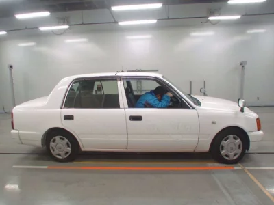 Toyota CROWN COMFORT