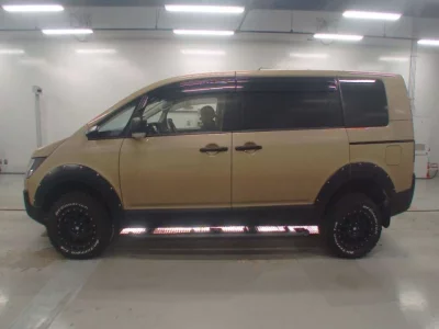 Mitsubishi DELICA D5