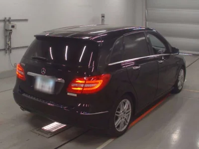 Mercedes-Benz B CLASS
