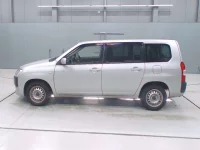 Toyota SUCCEED лот № 30111 оценка 4  с аукциона в Японии 3