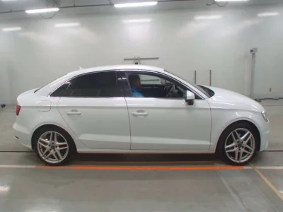 Audi A3  с аукциона в Японии