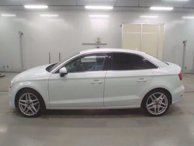 Audi A3  с аукциона в Японии