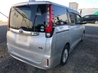 Toyota NOAH лот № 50062 оценка RA  с аукциона в Японии 1