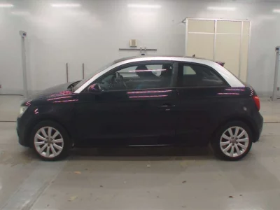 Audi A1  с аукциона в Японии