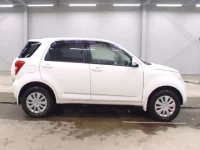 Toyota RUSH лот № 3156 оценка 3  с аукциона в Японии 2