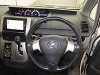 Toyota NOAH лот № 4011 оценка R  с аукциона в Японии 4