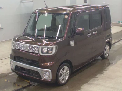 Daihatsu WAKE  с аукциона в Японии