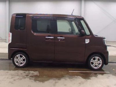 Daihatsu WAKE  с аукциона в Японии