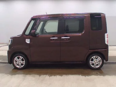 Daihatsu WAKE  с аукциона в Японии