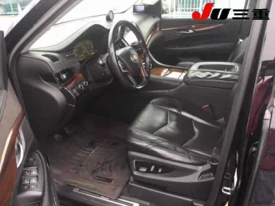 GM CADILLAC ESCALADE  с аукциона в Японии