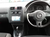Volkswagen GOLF TOURAN лот № 30127 оценка 3.5  с аукциона в Японии 8