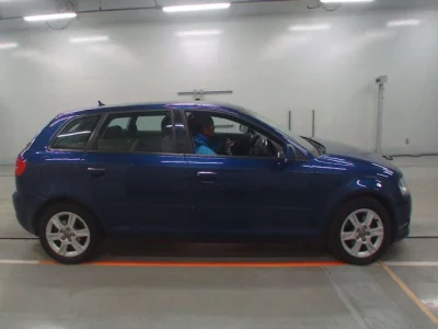 Audi A3  с аукциона в Японии