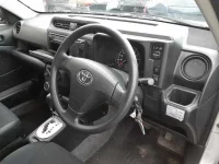 Toyota PROBOX лот № 30136 оценка 3  с аукциона в Японии 6