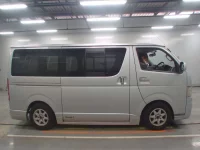 Toyota REGIUS ACE VAN лот № 30203 оценка 2  с аукциона в Японии 2