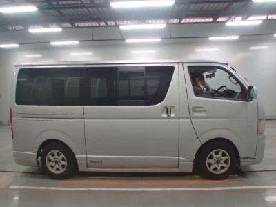 Toyota REGIUS ACE VAN