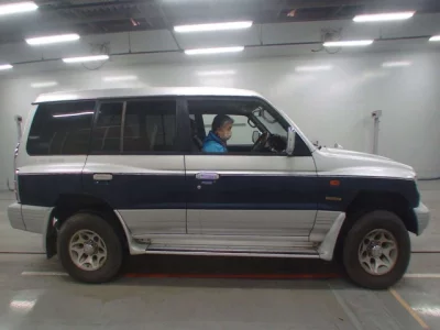 Mitsubishi PAJERO  с аукциона в Японии