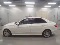 Mercedes-Benz E CLASS лот № 38286 оценка 4.5  с аукциона в Японии 3