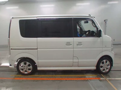 Nissan CLIPPER RIO  с аукциона в Японии