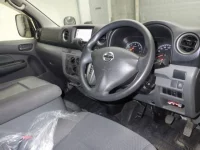 Nissan CARAVAN лот № 2060 оценка R  с аукциона в Японии 2