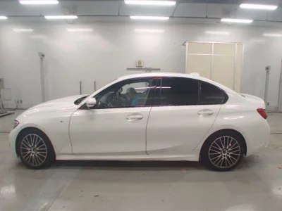 BMW 3-Series  с аукциона в Японии