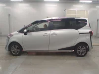 Toyota SIENTA лот № 30214 оценка 3.5  с аукциона в Японии 3